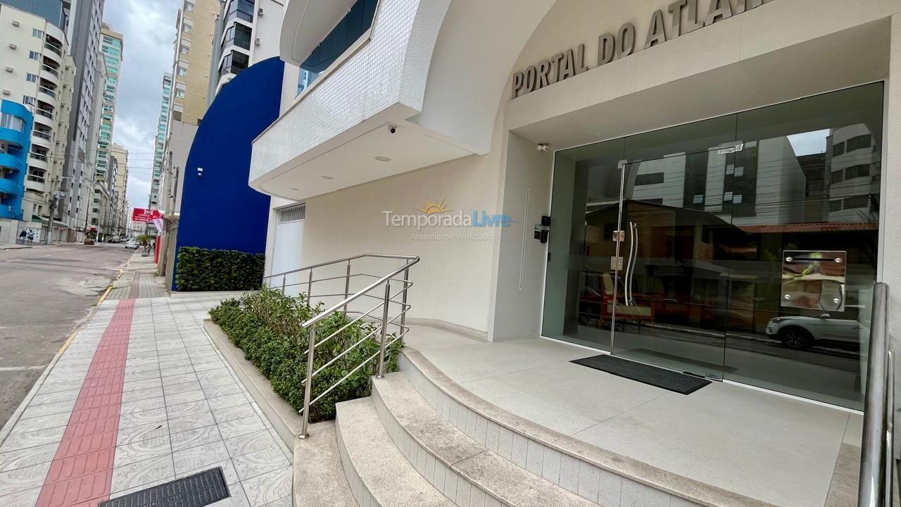 Apartamento para aluguel de temporada em Itapema (Meia Praia)