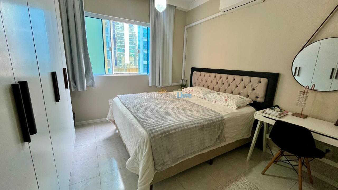 Apartamento para aluguel de temporada em Itapema (Meia Praia)