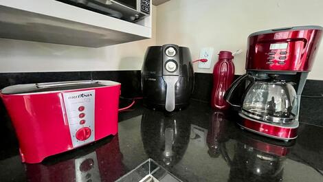 APARTAMENTO EM MEIA PRAIA PROX. RUSSI E RUSSI ATÉ 8 PESSOAS