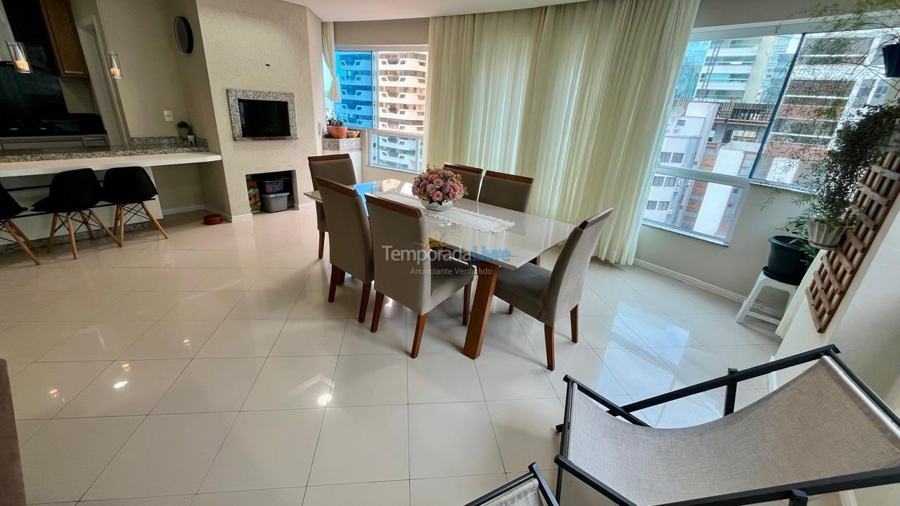 Apartamento para aluguel de temporada em Itapema (Meia Praia)