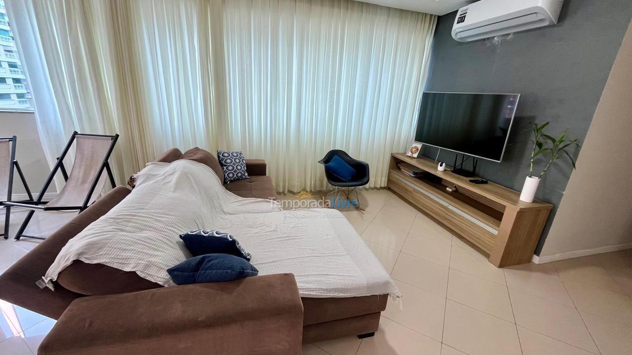 Apartamento para aluguel de temporada em Itapema (Meia Praia)