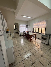 GRAN CASA A 150M DEL MAR, 3 HABITACIONES CON AC, CISTERNA