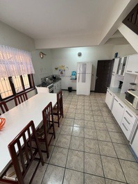 GRAN CASA A 150M DEL MAR, 3 HABITACIONES CON AC, CISTERNA