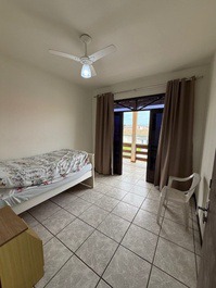 GRAN CASA A 150M DEL MAR, 3 HABITACIONES CON AC, CISTERNA