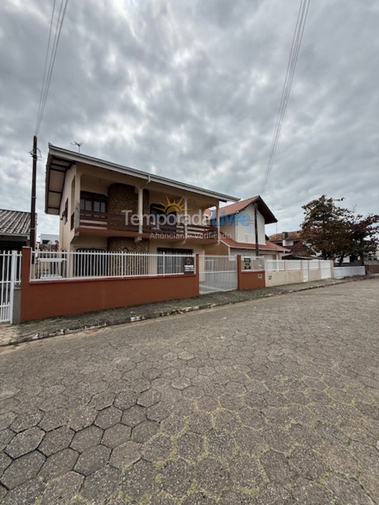 Casa para alquiler de vacaciones em São Francisco do Sul (Enseada)