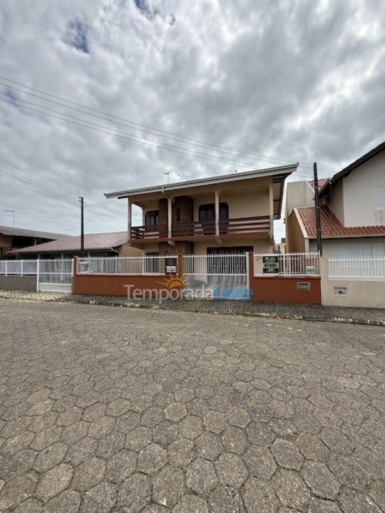 Casa para alquiler de vacaciones em São Francisco do Sul (Enseada)