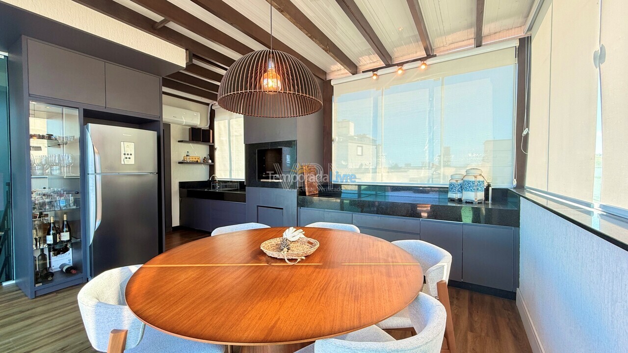 Casa para aluguel de temporada em Bombinhas (Canto Grande)