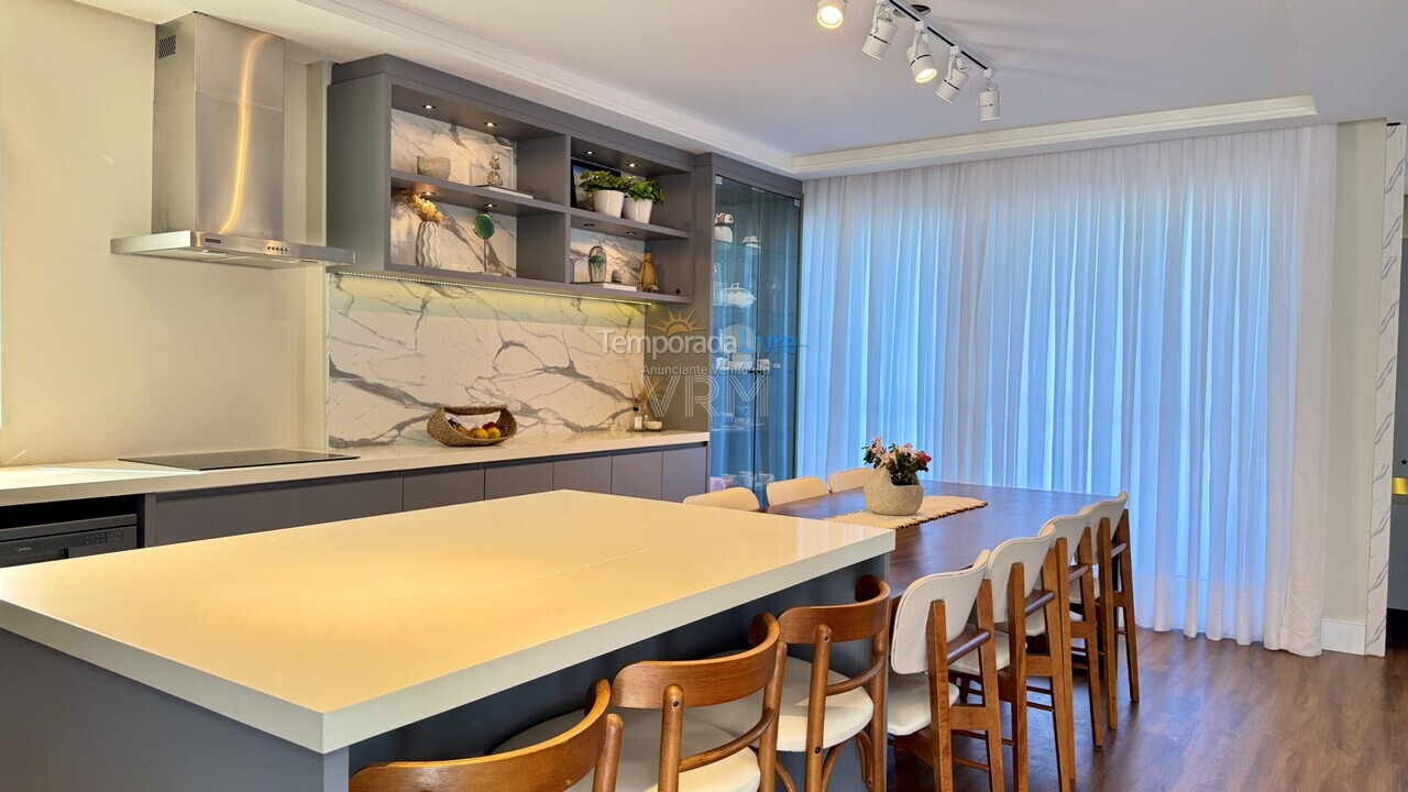 Casa para aluguel de temporada em Bombinhas (Canto Grande)