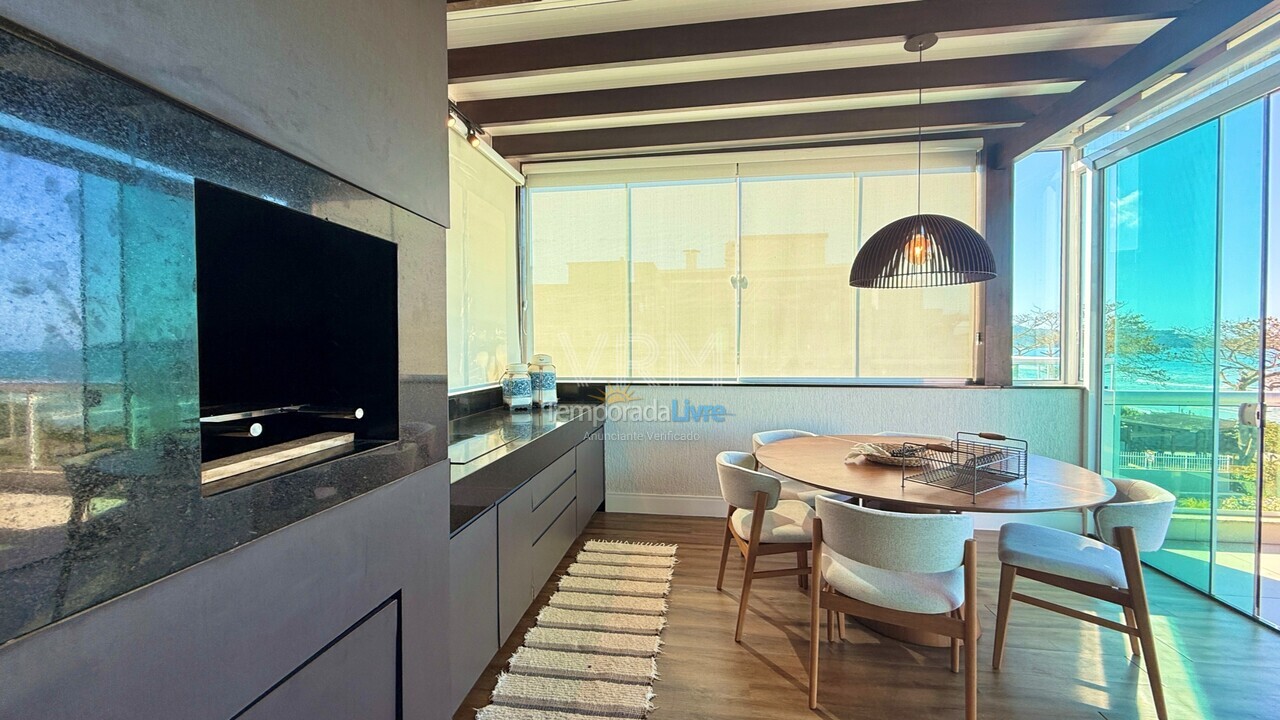 Casa para aluguel de temporada em Bombinhas (Canto Grande)