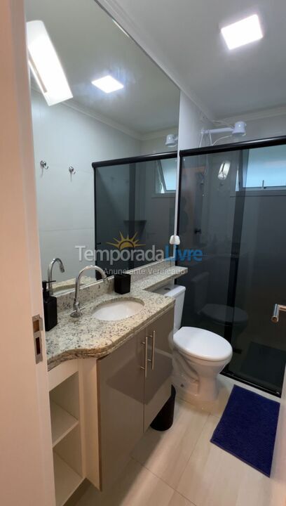 Apartamento para aluguel de temporada em Praia Grande (Praia do Caiçara)