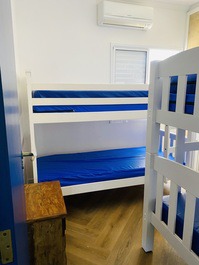 Apto a 100m do mar em condomínio na praia da Enseada - AR Cond