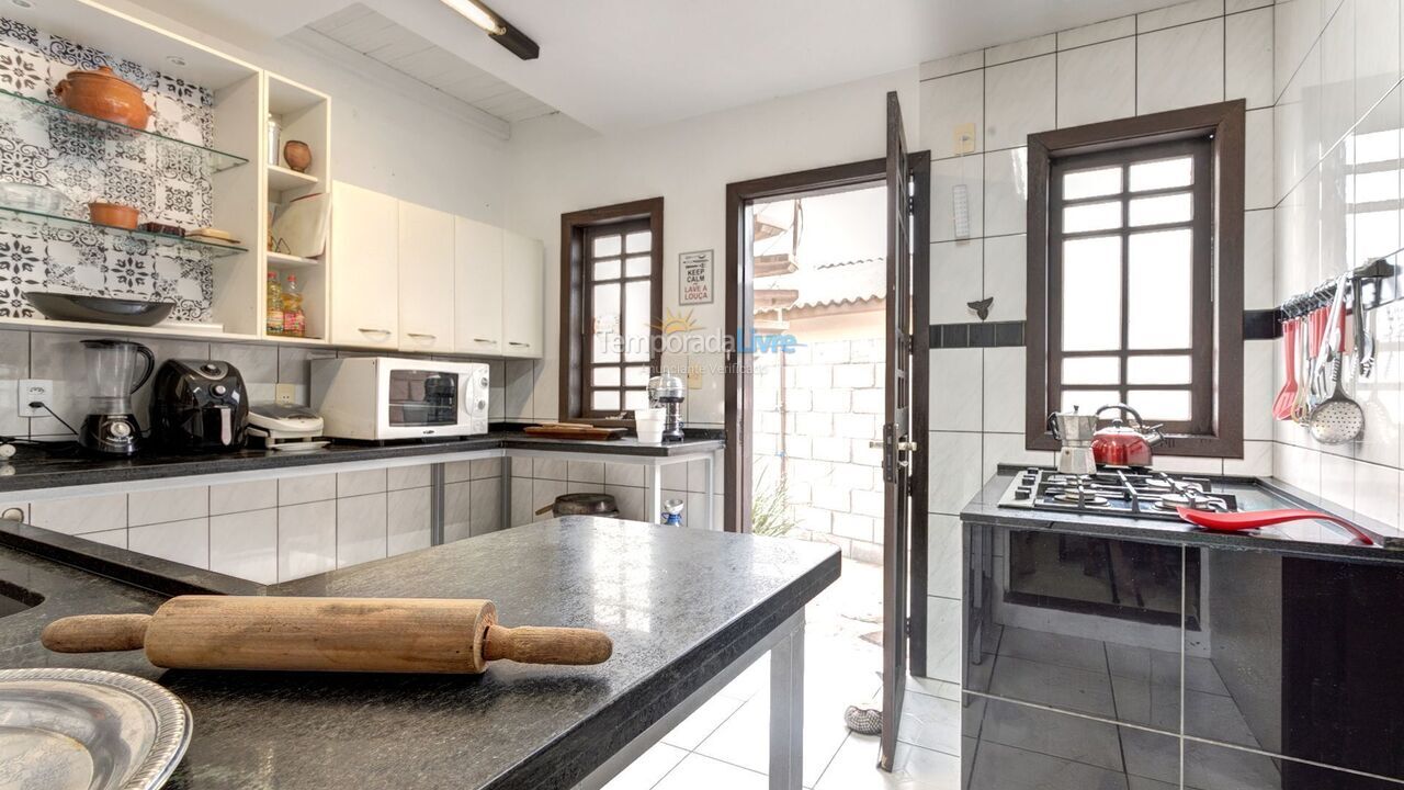 Casa para alquiler de vacaciones em Garopaba (Ferraz)