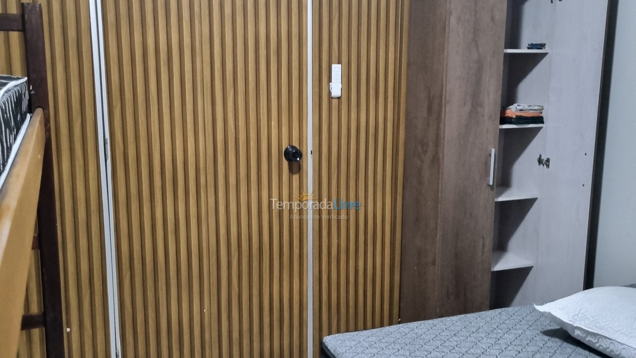 Apartamento para aluguel de temporada em Praia Grande (Mirim)