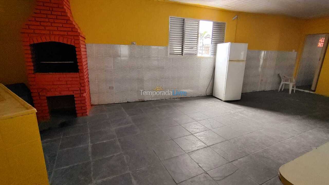 Apartamento para aluguel de temporada em Praia Grande (Mirim)