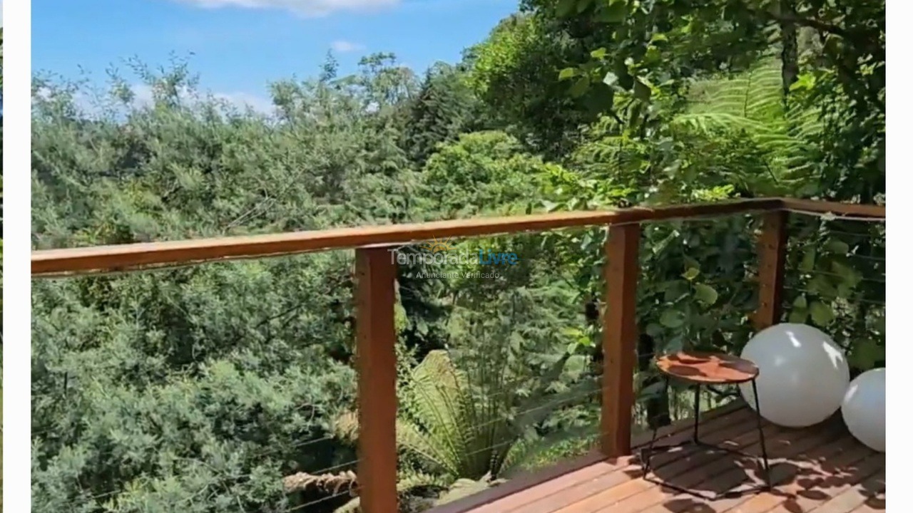 Apartamento para aluguel de temporada em Campos do Jordão (Jardim Belvedere)