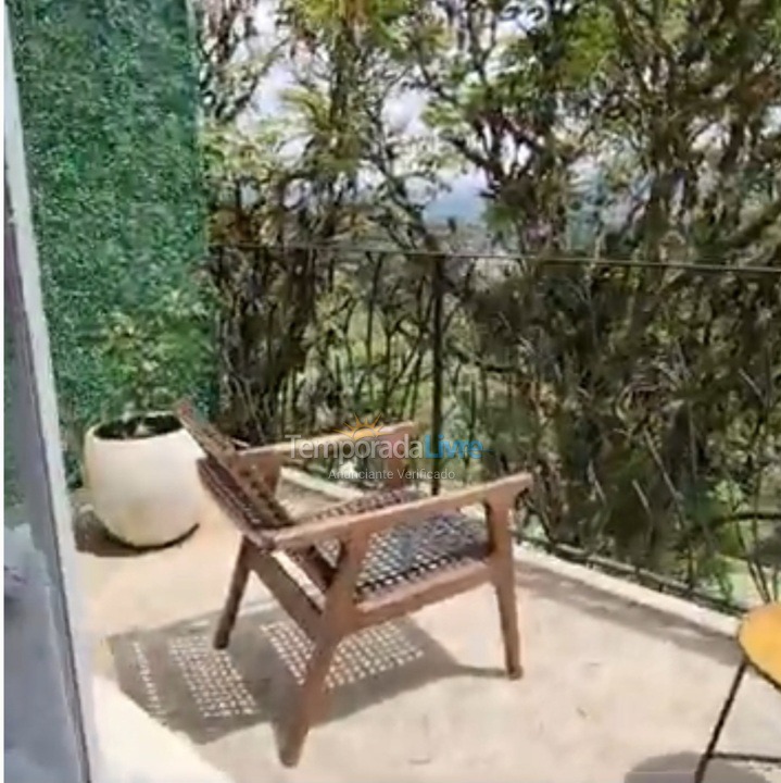 Apartamento para aluguel de temporada em Campos do Jordão (Jardim Belvedere)