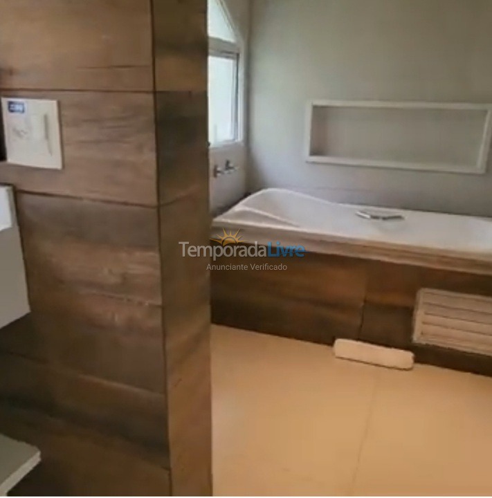 Apartamento para aluguel de temporada em Campos do Jordão (Jardim Belvedere)