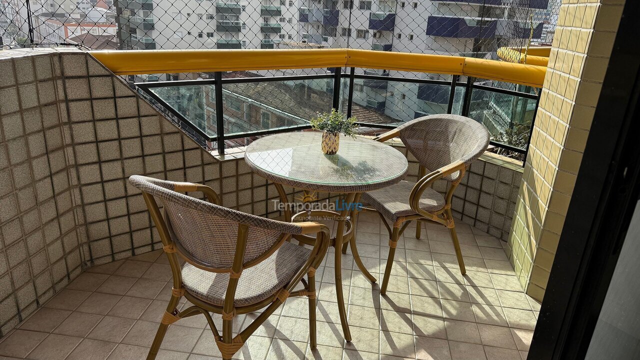 Apartamento para aluguel de temporada em Praia Grande (Canto do Forte)