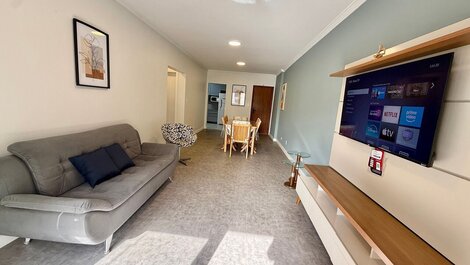 F052 -Apê c/ Varanda e Suíte na Melhor Localização