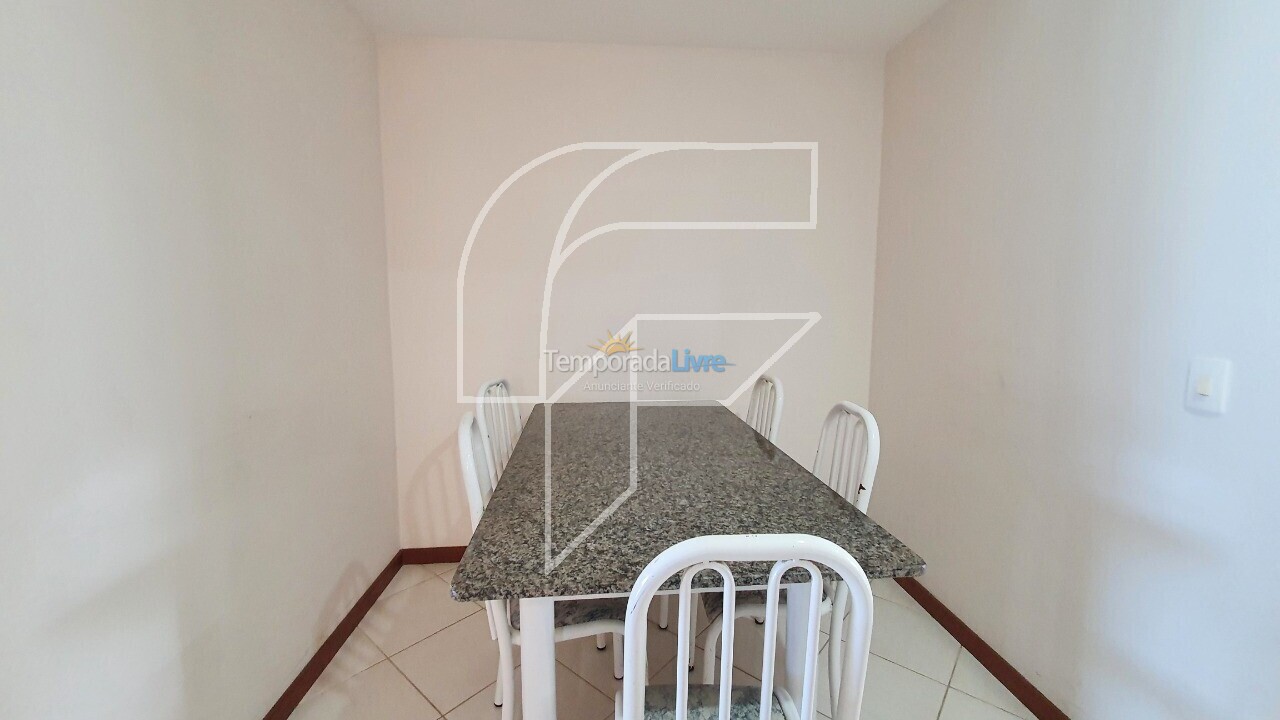 Apartamento para aluguel de temporada em Guarapari (Praia do Morro)