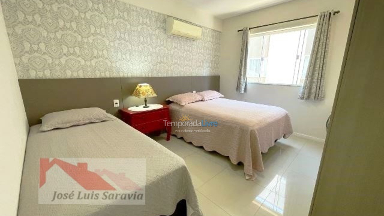 Apartamento para alquiler de vacaciones em Bombinhas (Praia de Bombas)