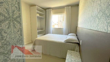 Excelente piso finamente amueblado con piscina en el centro de Bombas.