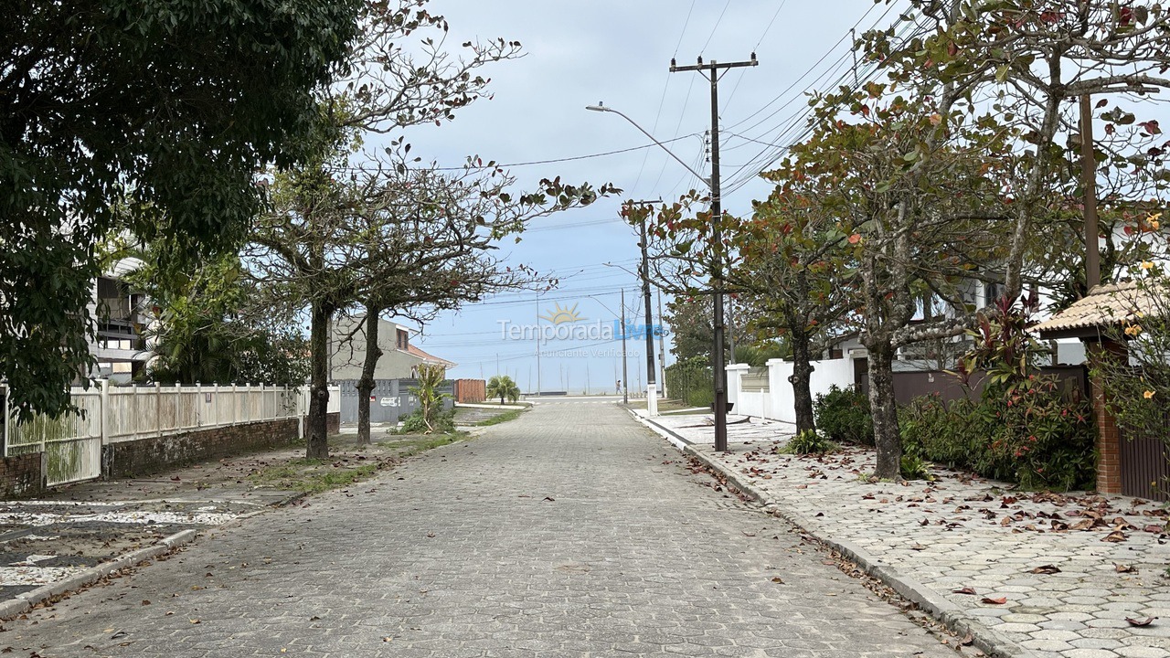 Apartamento para aluguel de temporada em Matinhos (Balneário Flamingo)