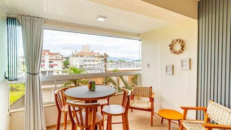 Beautiful apartment overlooking the sea!