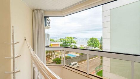 Beautiful apartment overlooking the sea!