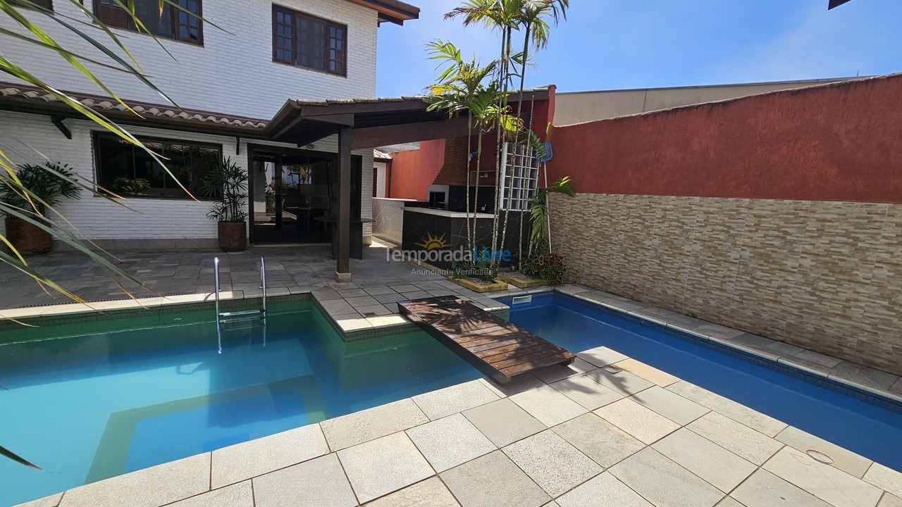 Casa para aluguel de temporada em Ubatuba (Lagoinha)