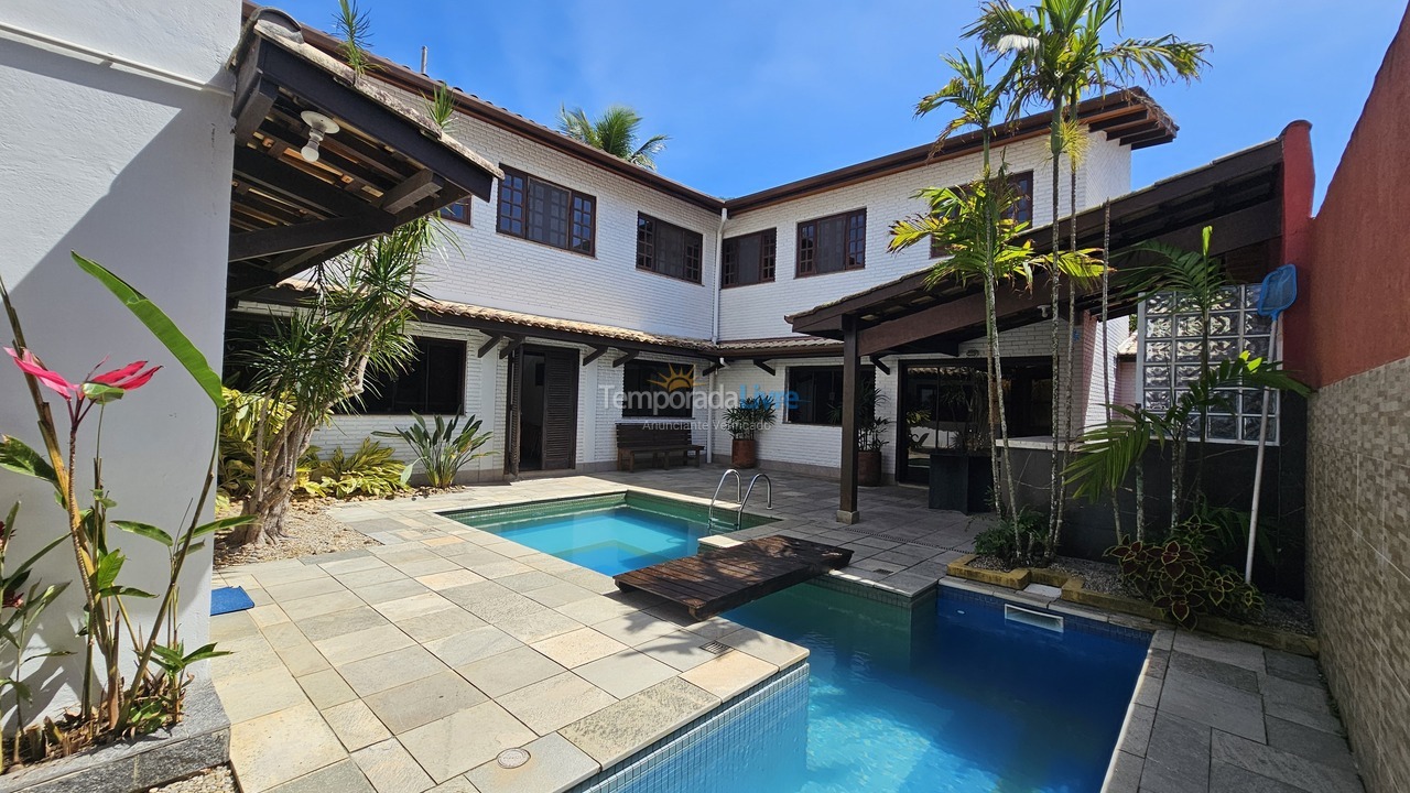 Casa para aluguel de temporada em Ubatuba (Lagoinha)