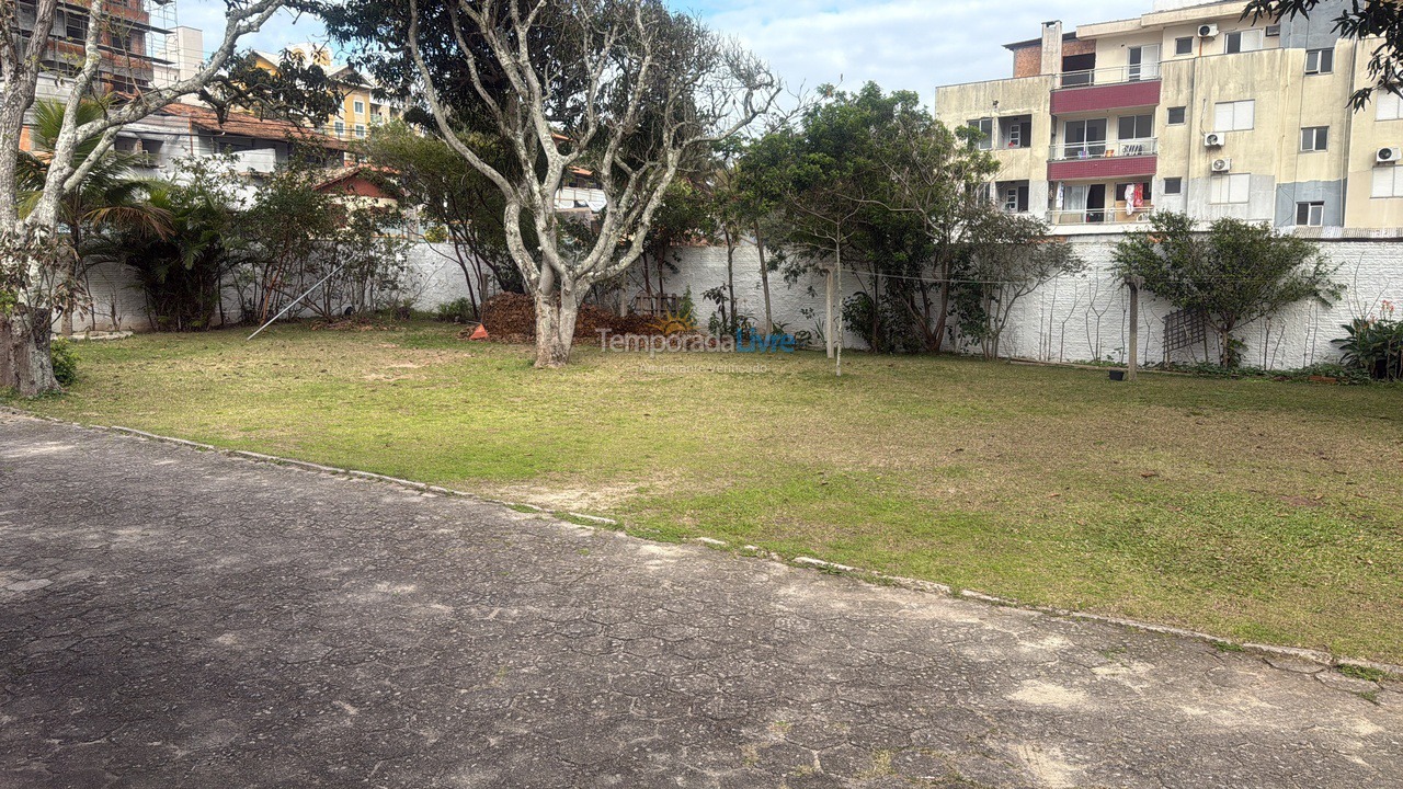 Casa para aluguel de temporada em Florianopolis (Praia dos Ingleses)