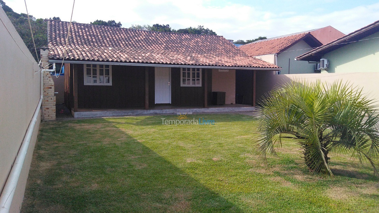 House for vacation rental in Bombinhas (Mariscal)