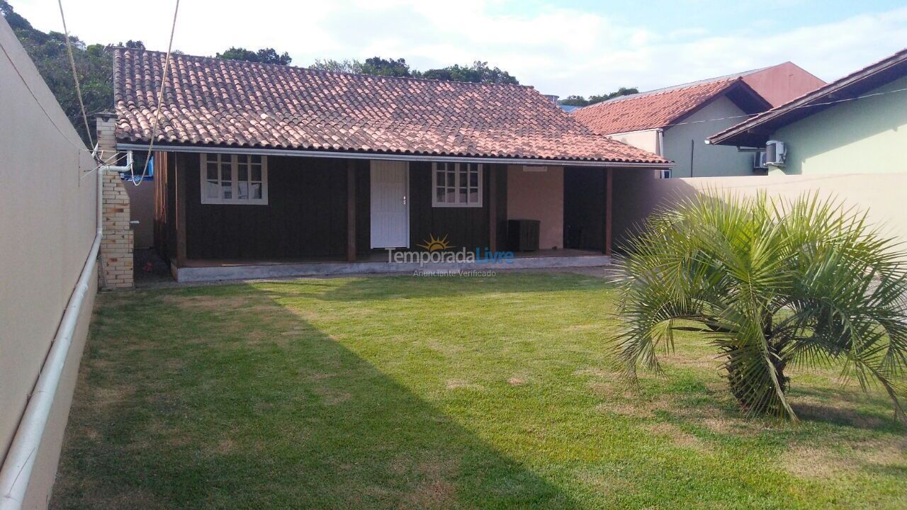 House for vacation rental in Bombinhas (Mariscal)