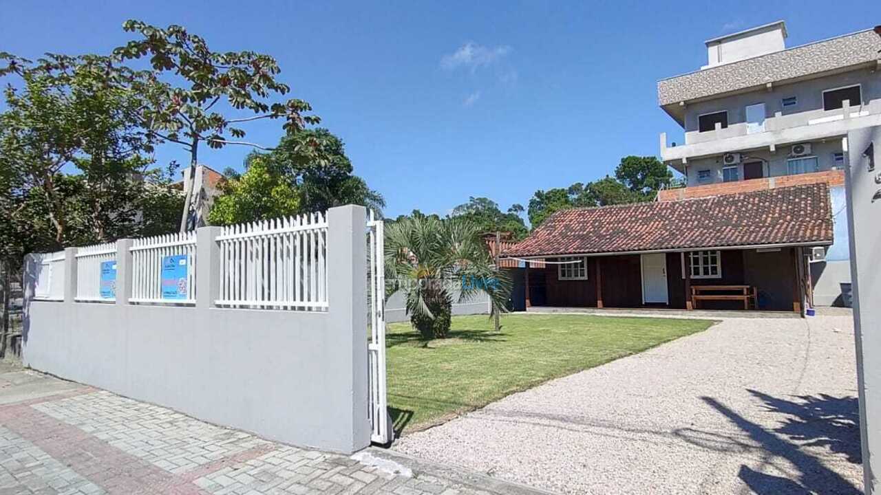 House for vacation rental in Bombinhas (Mariscal)