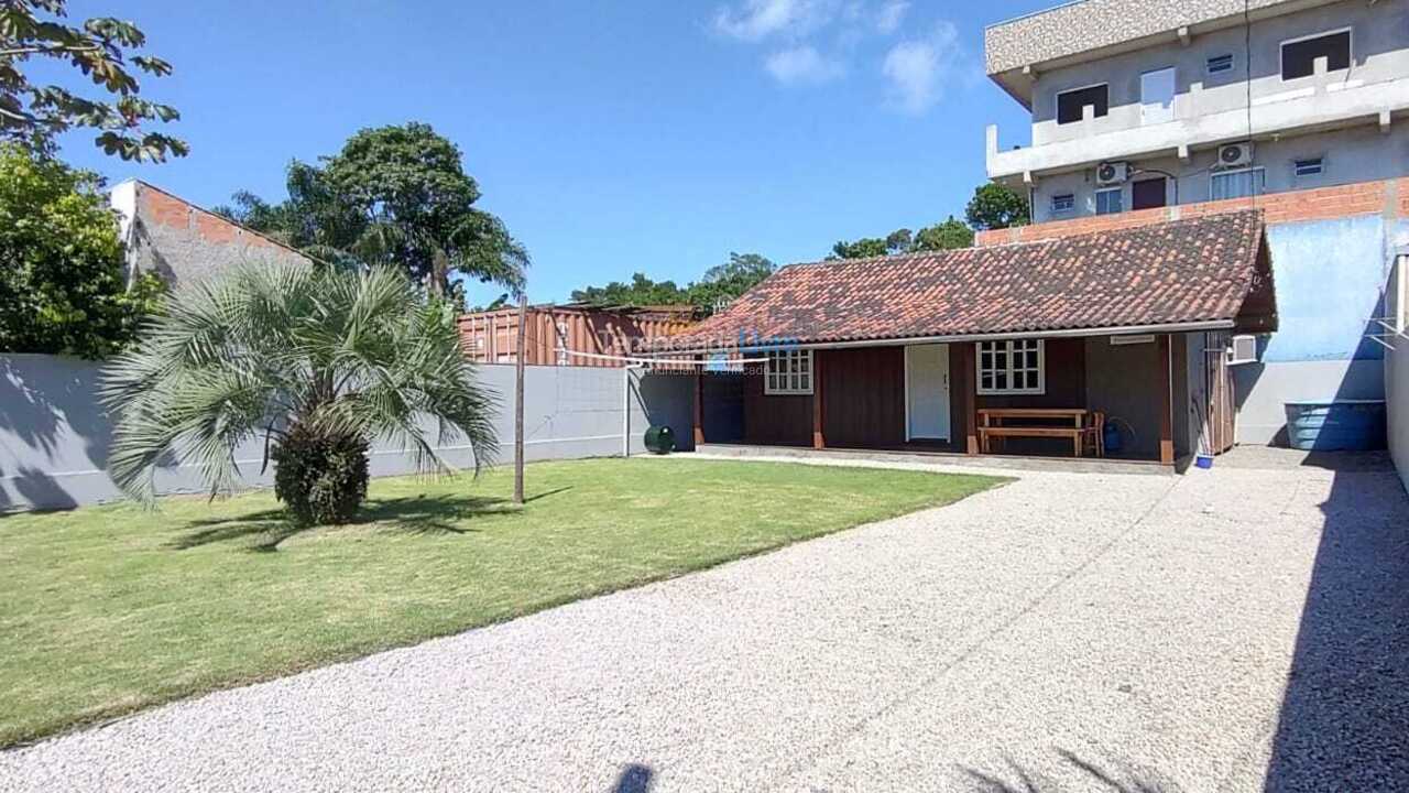 House for vacation rental in Bombinhas (Mariscal)