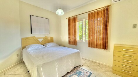 Refuge Just a Few Meters from the Sea! Beach House with 4 Bedrooms