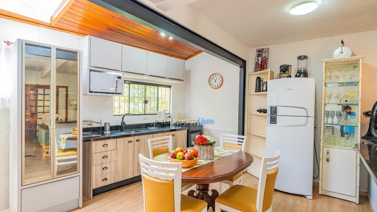 Casa para alquiler de vacaciones em Florianópolis (Cachoeira do Bom Jesus)