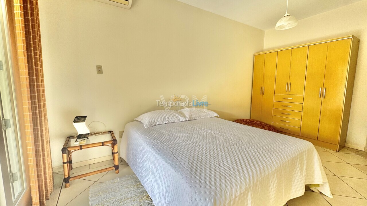 House for vacation rental in Bombinhas (Canto Grande)