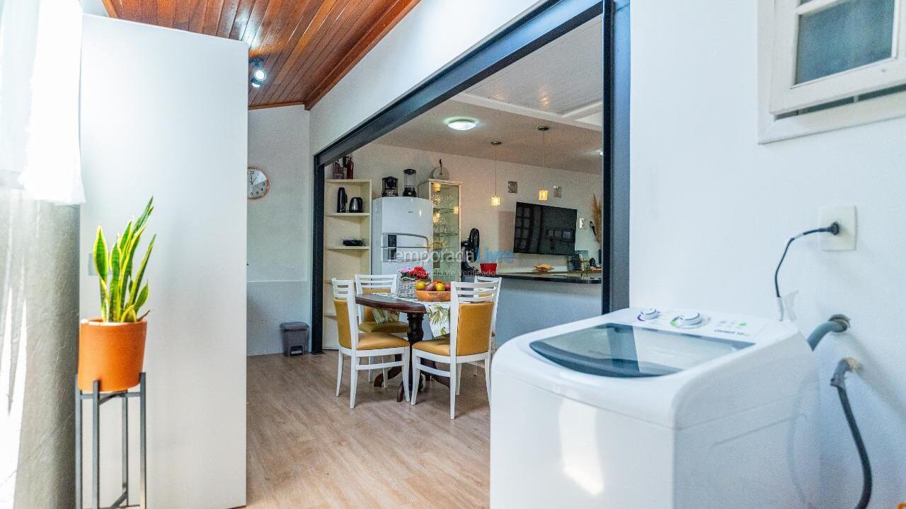 Casa para alquiler de vacaciones em Florianópolis (Cachoeira do Bom Jesus)