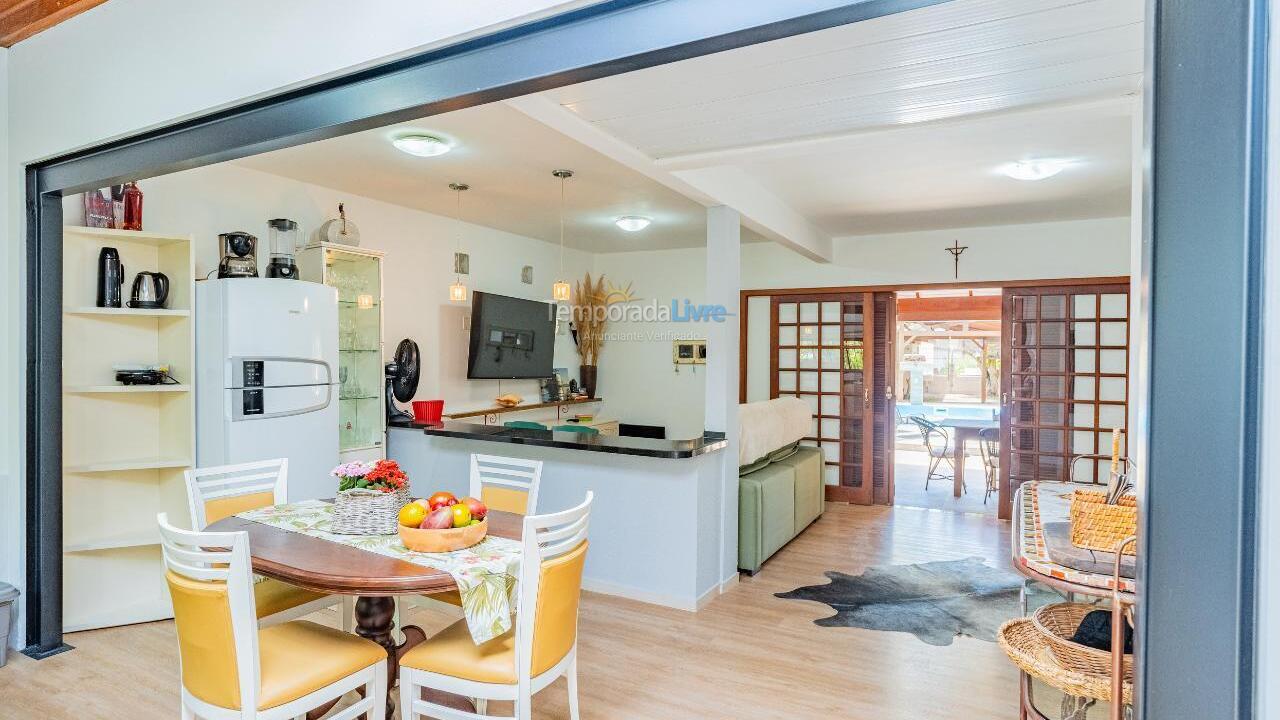Casa para alquiler de vacaciones em Florianópolis (Cachoeira do Bom Jesus)
