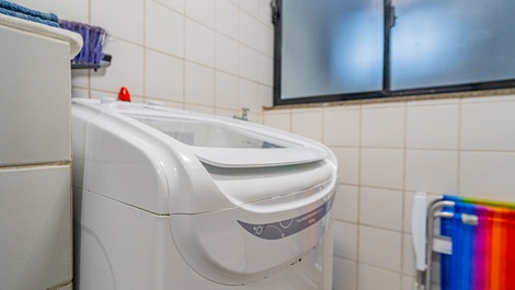 Lindo ap de dois quartos, de frente e com vista para o mar (C131)