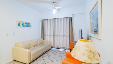 Lindo ap de dois quartos, de frente e com vista para o mar (C131)