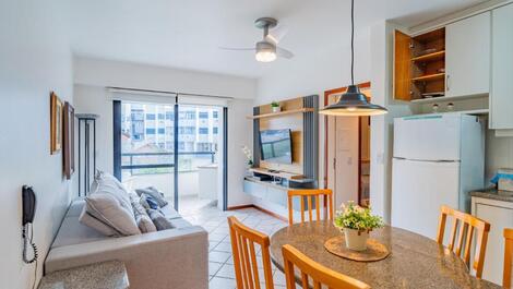 Lindo apartamento 2 quartos em condomínio de frente para o mar (C181)