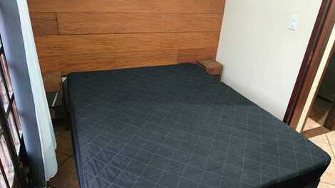 APARTAMENTO DUPLEX EM FRENTE A PRAIA DO PERÓ "PÉ NA AREIA"