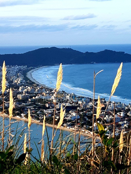 Apartment for vacation rental in Bombinhas (Mariscal)