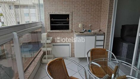 Modern 3-bedroom apartment just 100m from the beach (C179)