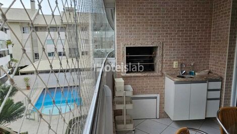 Modern 3-bedroom apartment just 100m from the beach (C179)