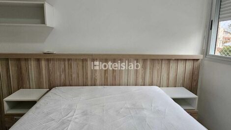 Modern 3-bedroom apartment just 100m from the beach (C179)