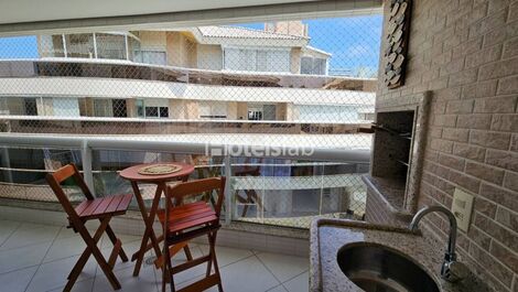 Lindo apartamento em condomínio com piscina a 100m da praia.(198)